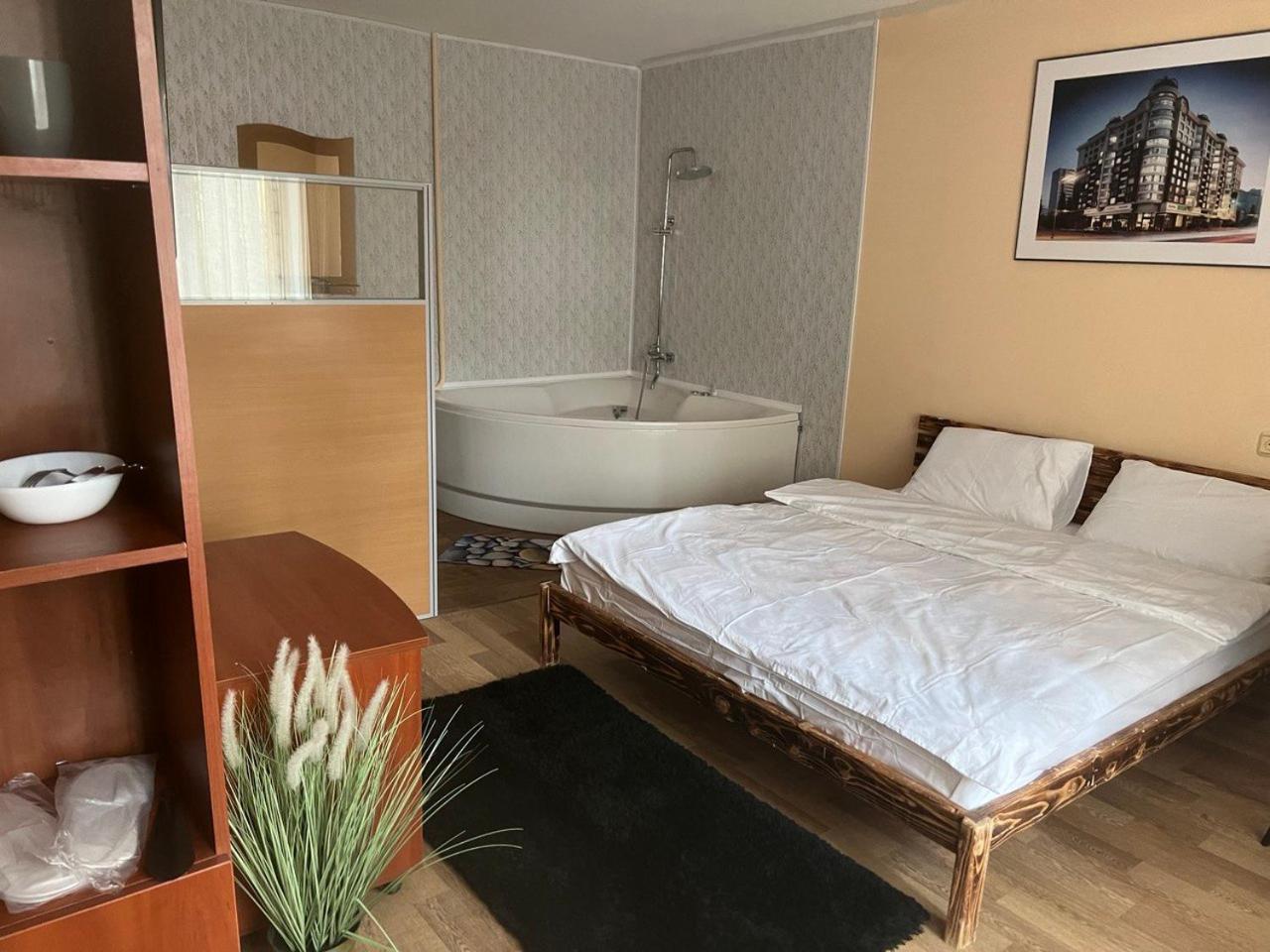 Hostel Krone Gok Zatishok Kiev Eksteriør bilde